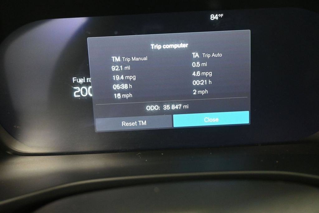 2023 Volvo XC40 Core