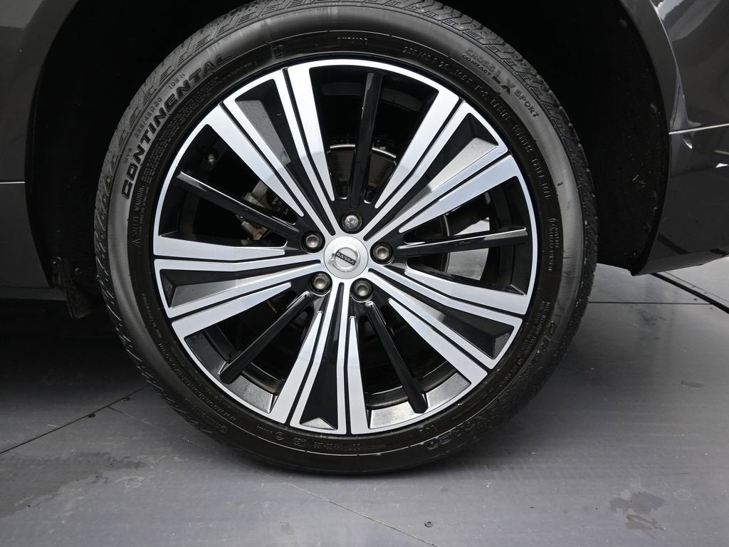 2023 Volvo XC60 Plus Bright Theme