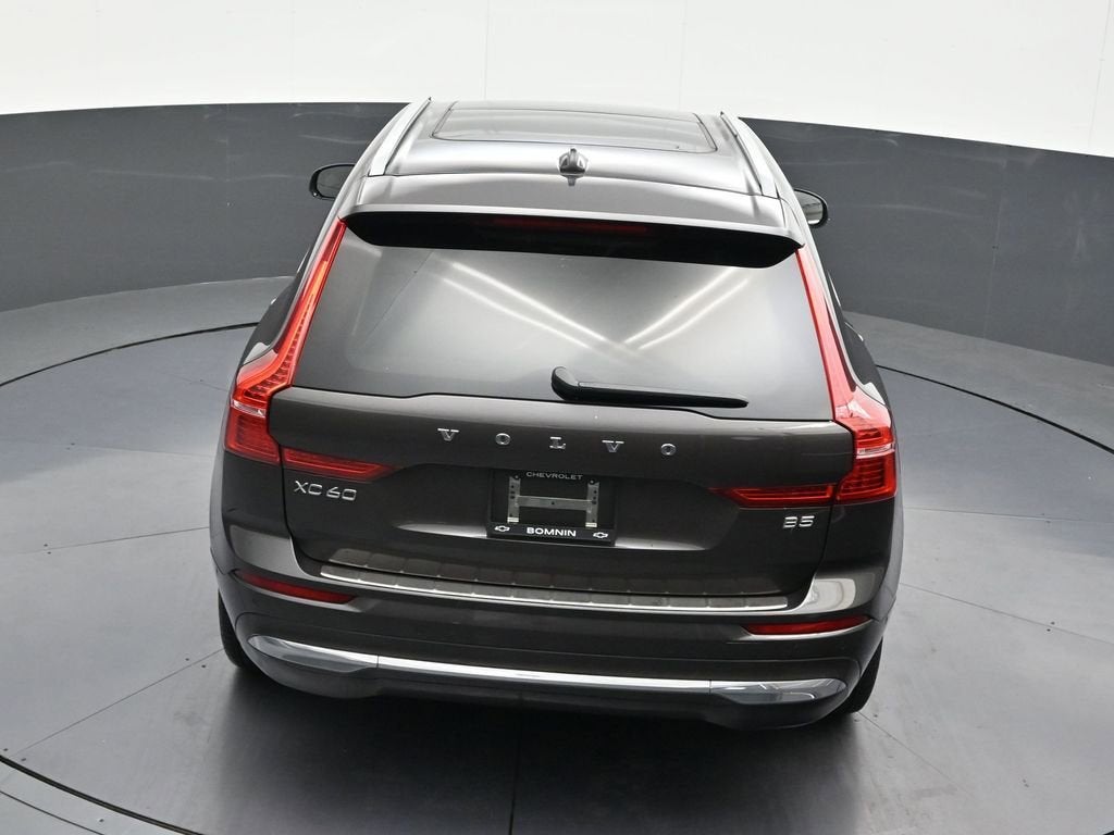 2023 Volvo XC60 Plus Bright Theme