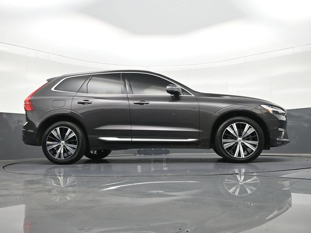 2023 Volvo XC60 Plus Bright Theme