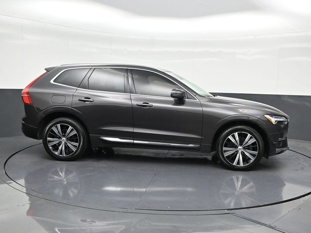 2023 Volvo XC60 Plus Bright Theme