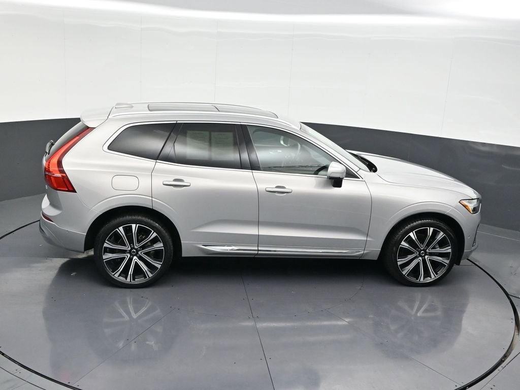 2023 Volvo XC60 Ultimate Bright Theme