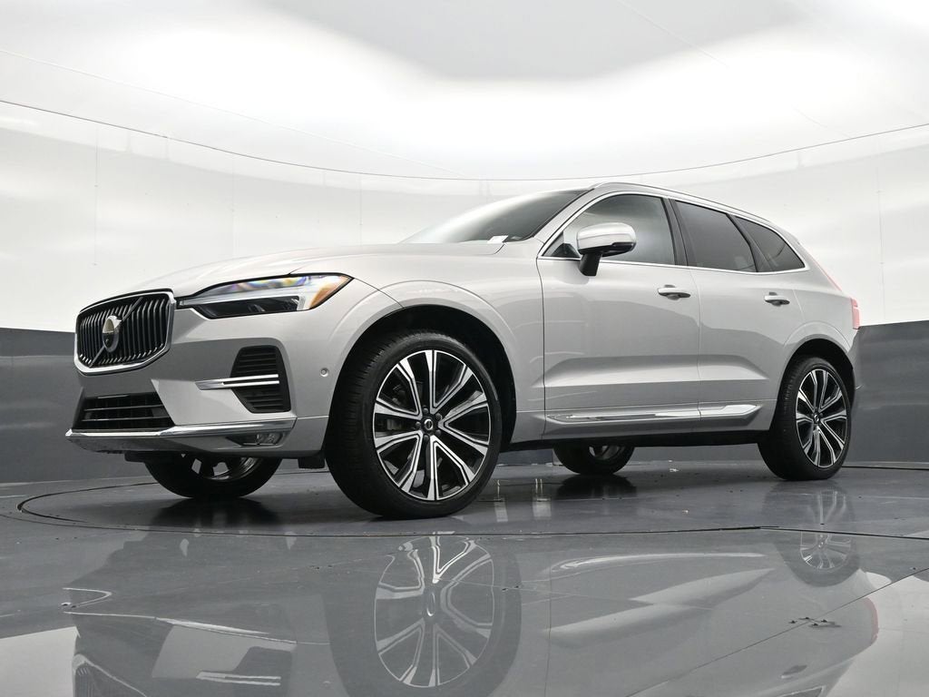 2023 Volvo XC60 Ultimate Bright Theme
