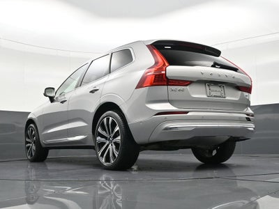 2023 Volvo XC60 Ultimate Bright Theme