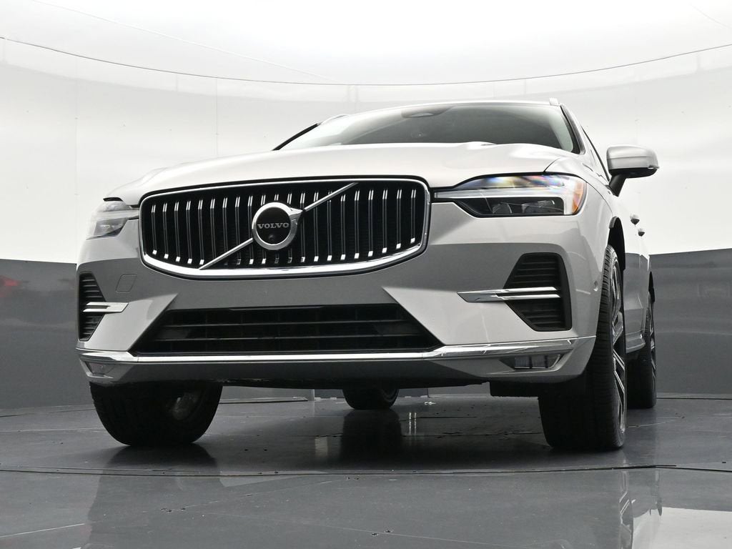 2023 Volvo XC60 Ultimate Bright Theme