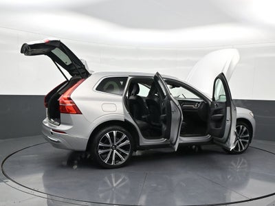 2023 Volvo XC60 Ultimate Bright Theme