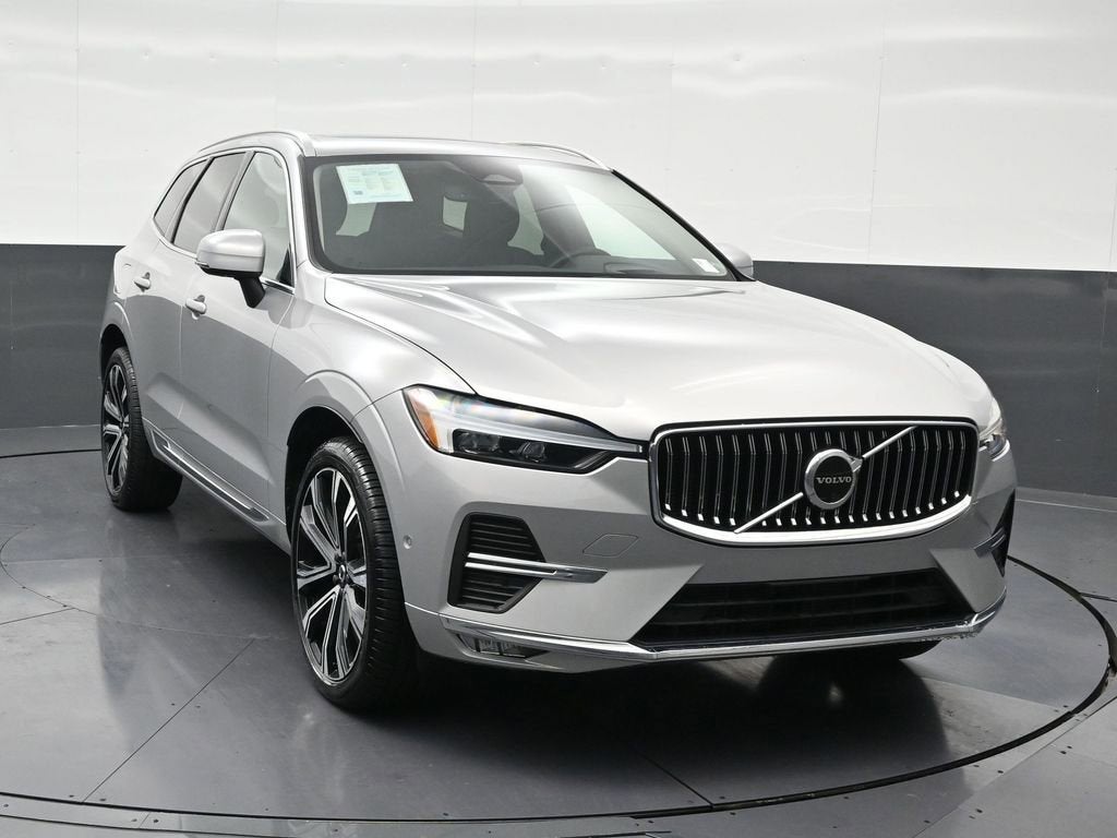 2023 Volvo XC60 Ultimate Bright Theme