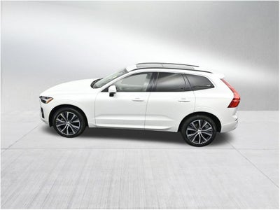 2022 Volvo XC60 Momentum