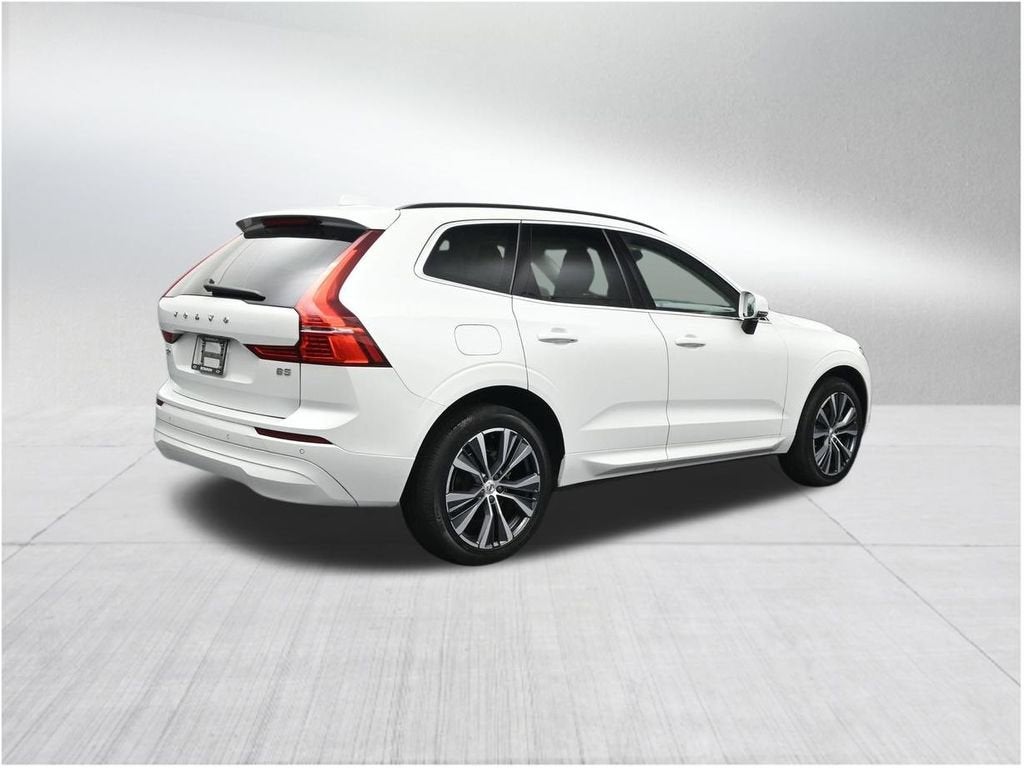 2022 Volvo XC60 Momentum