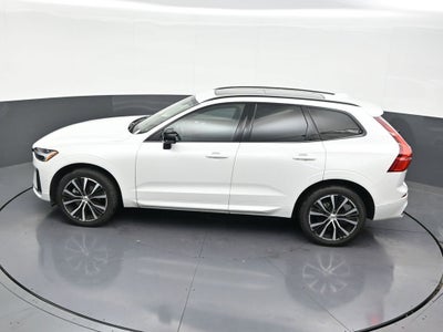2023 Volvo XC60 Plus Dark Theme