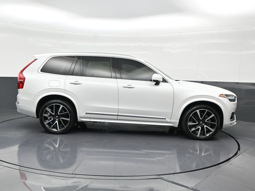 2024 Volvo XC90 Plus Bright Theme