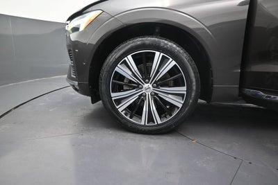 2023 Volvo XC60 Plus Bright Theme