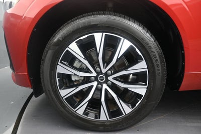 2024 Volvo XC60 B5 Core Dark Theme