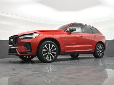 2024 Volvo XC60 B5 Core Dark Theme