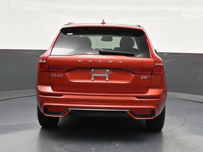 2024 Volvo XC60 B5 Core Dark Theme