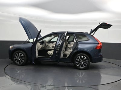 2024 Volvo XC60 Core Dark Theme