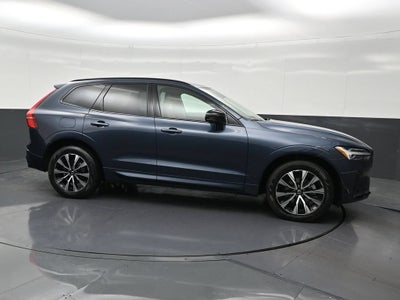 2024 Volvo XC60 Core Dark Theme
