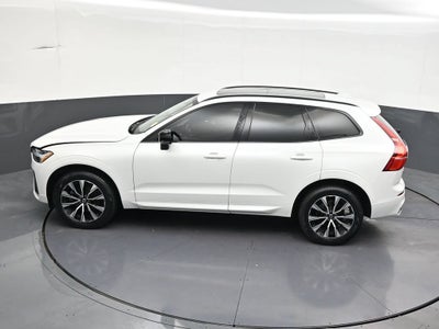 2024 Volvo XC60 B5 Core Dark Theme