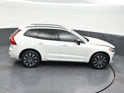 2024 Volvo XC60 B5 Core Dark Theme