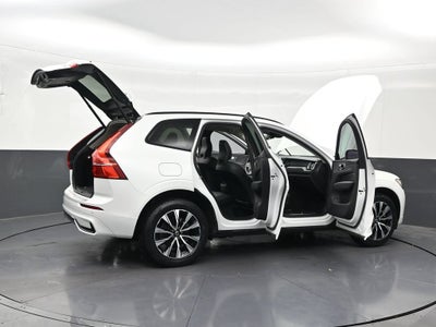 2024 Volvo XC60 B5 Core Dark Theme