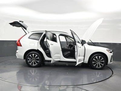 2024 Volvo XC60 B5 Core Dark Theme