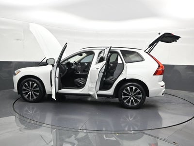 2024 Volvo XC60 B5 Core Dark Theme