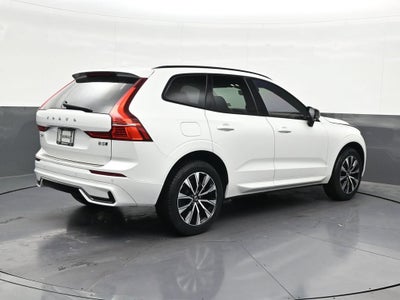 2024 Volvo XC60 B5 Core Dark Theme