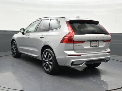 2024 Volvo XC60 B5 Core Dark Theme