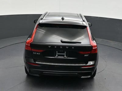 2024 Volvo XC60 B5 Core Dark Theme