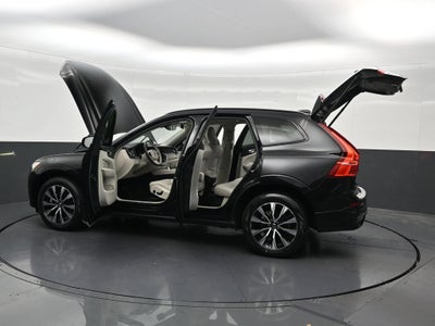 2024 Volvo XC60 B5 Core Dark Theme