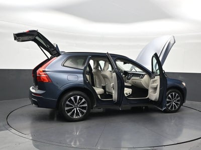 2024 Volvo XC60 B5 Core Dark Theme