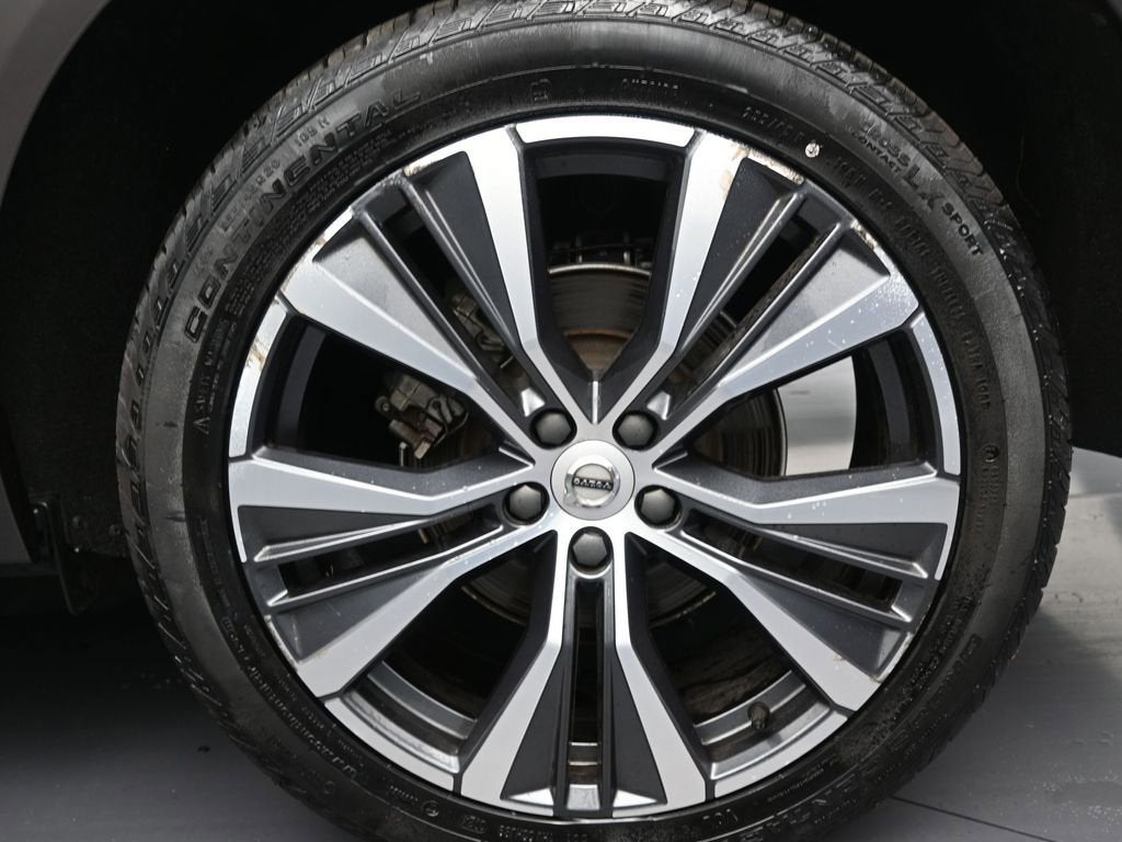 2022 Volvo XC60 Momentum