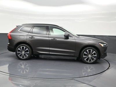 2022 Volvo XC60 Momentum