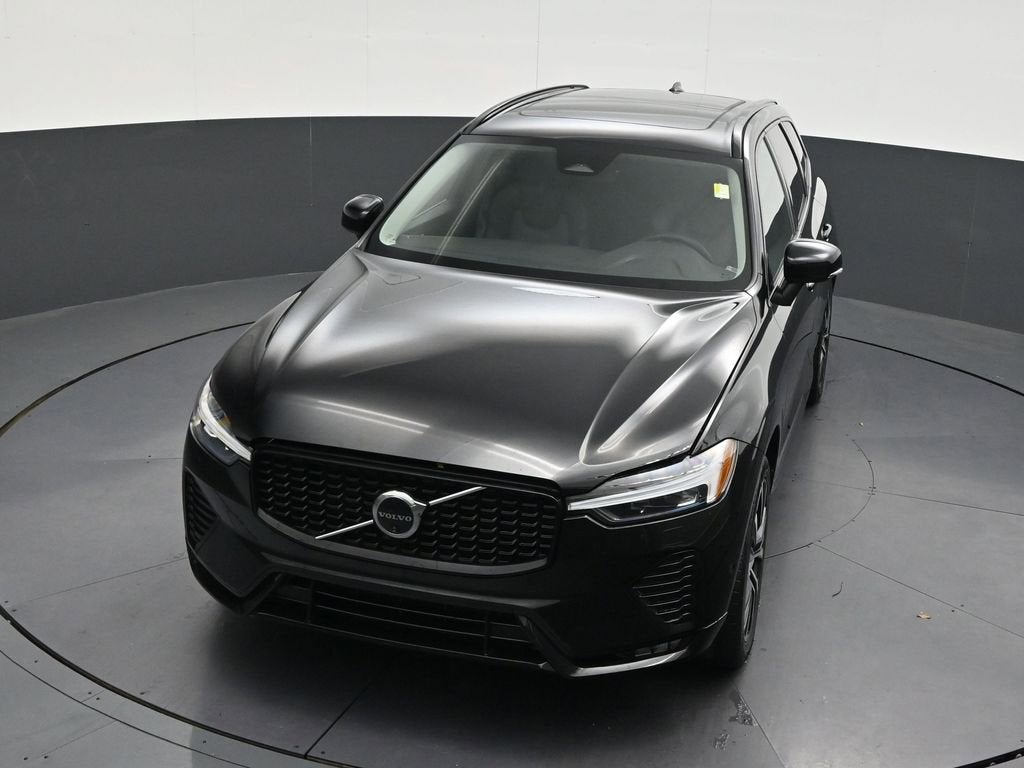 2024 Volvo XC60 B5 Plus Dark Theme