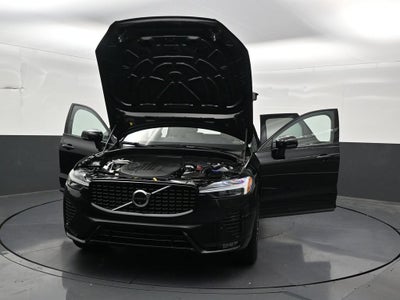 2024 Volvo XC60 Plus Dark Theme