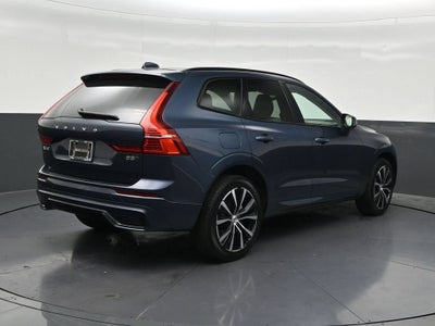 2024 Volvo XC60 B5 Plus Dark Theme