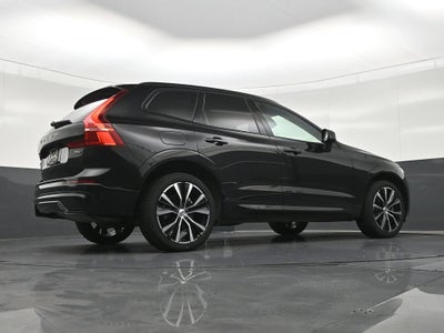 2024 Volvo XC60 Plus Dark Theme