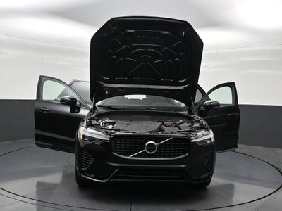 2024 Volvo XC60 Plus Dark Theme