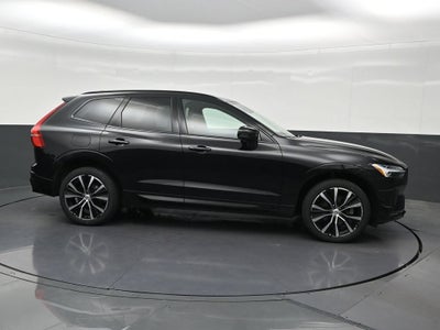 2024 Volvo XC60 Plus Dark Theme