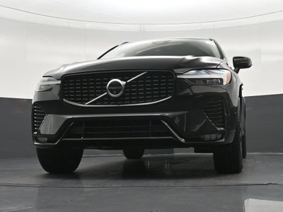 2024 Volvo XC60 Plus Dark Theme