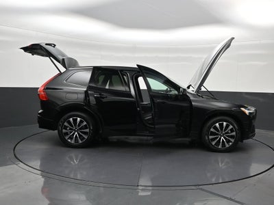 2024 Volvo XC60 Plus Dark Theme