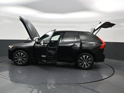 2024 Volvo XC60 Plus Dark Theme