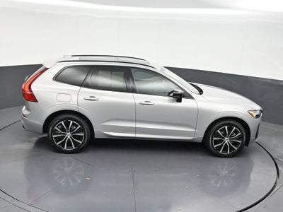2024 Volvo XC60 Plus Dark Theme