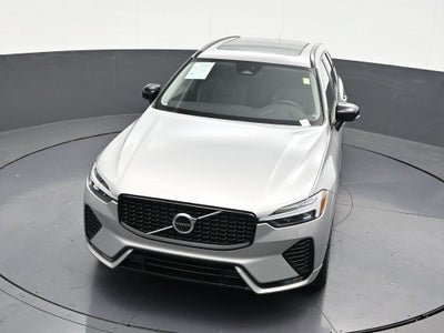 2024 Volvo XC60 Plus Dark Theme