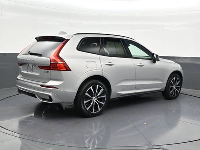 2024 Volvo XC60 Plus Dark Theme