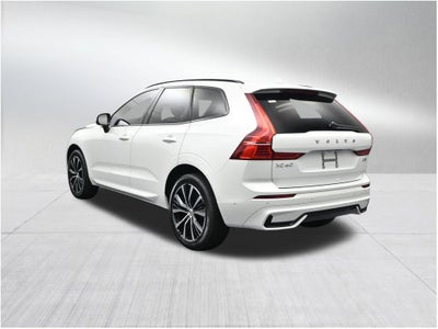 2024 Volvo XC60 Plus Dark Theme