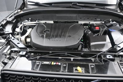 2024 Volvo XC60 B5 Plus Dark Theme