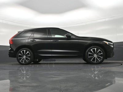 2024 Volvo XC60 B5 Plus Dark Theme