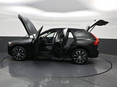 2024 Volvo XC60 B5 Plus Dark Theme