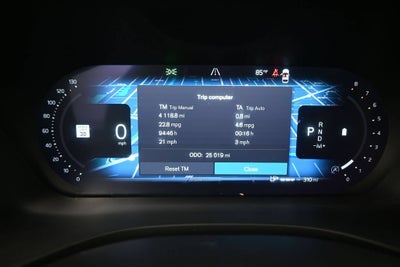 2024 Volvo XC60 Plus Dark Theme